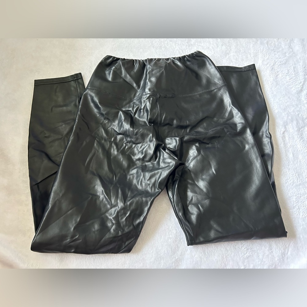 Wilfred Free Vegan Leather Leggings​ - Picture 3 of 4
